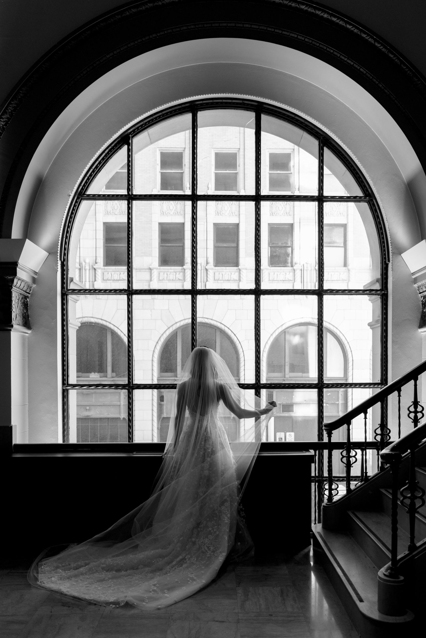 silouette of a bride at the Treasury in Pontiac Michigan by Michele Maloney Photogpraphy