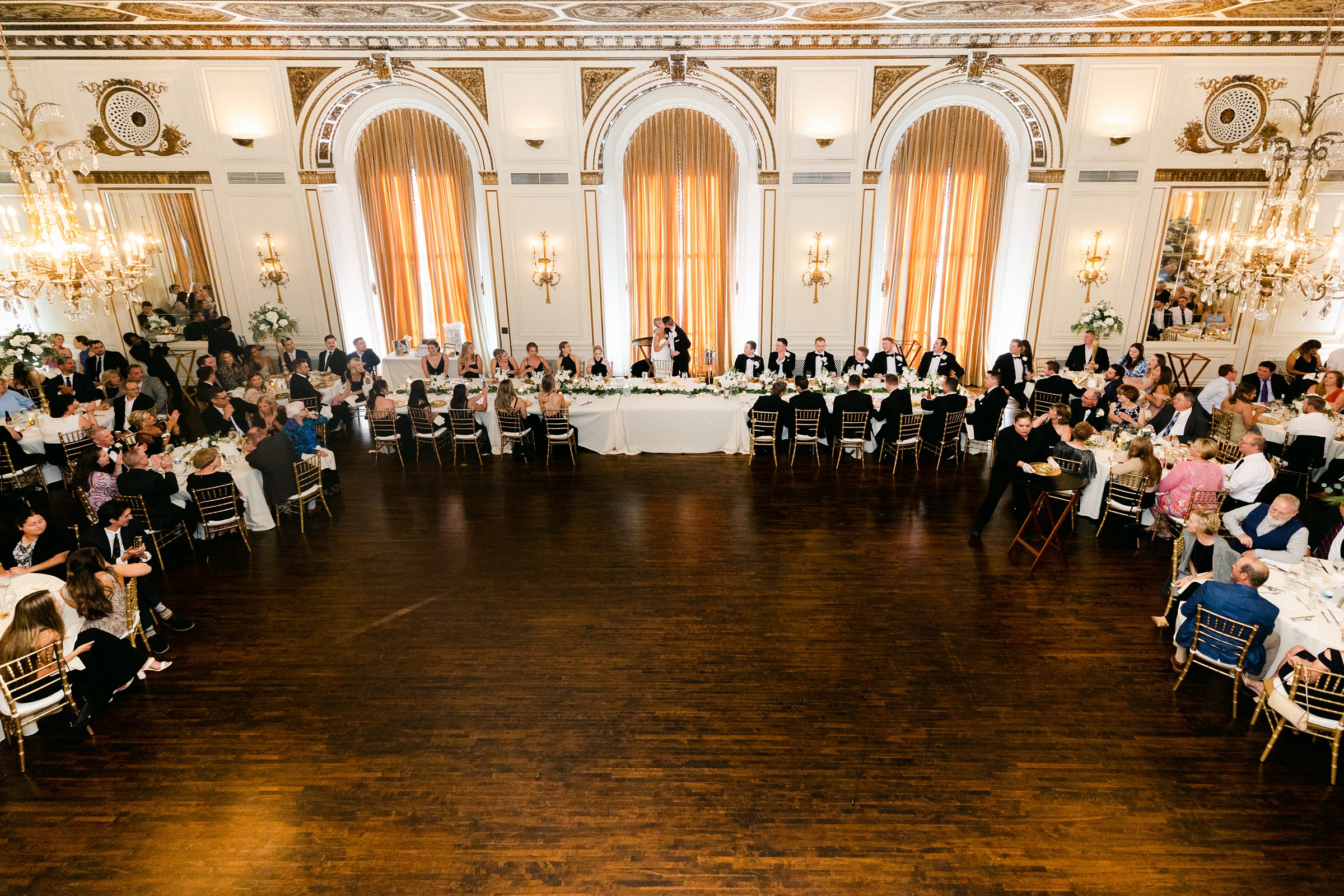 Detroit Colony Club indoor wedding reception