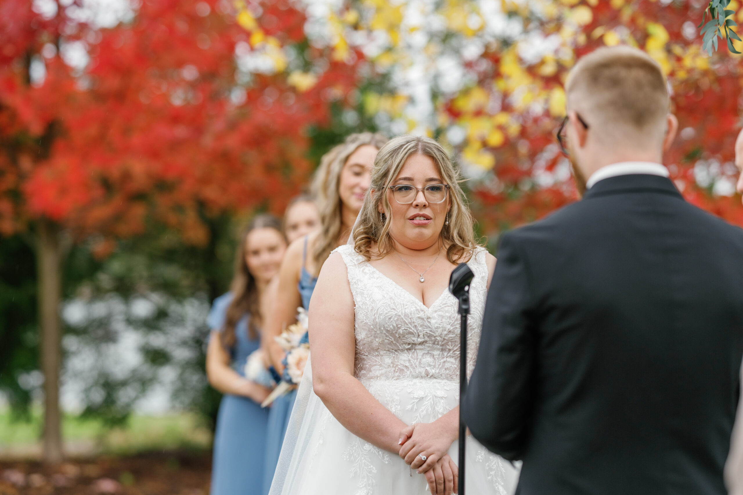 Wedding ceremony of Rachel and Jake at Sojourn Lakeside Resort.