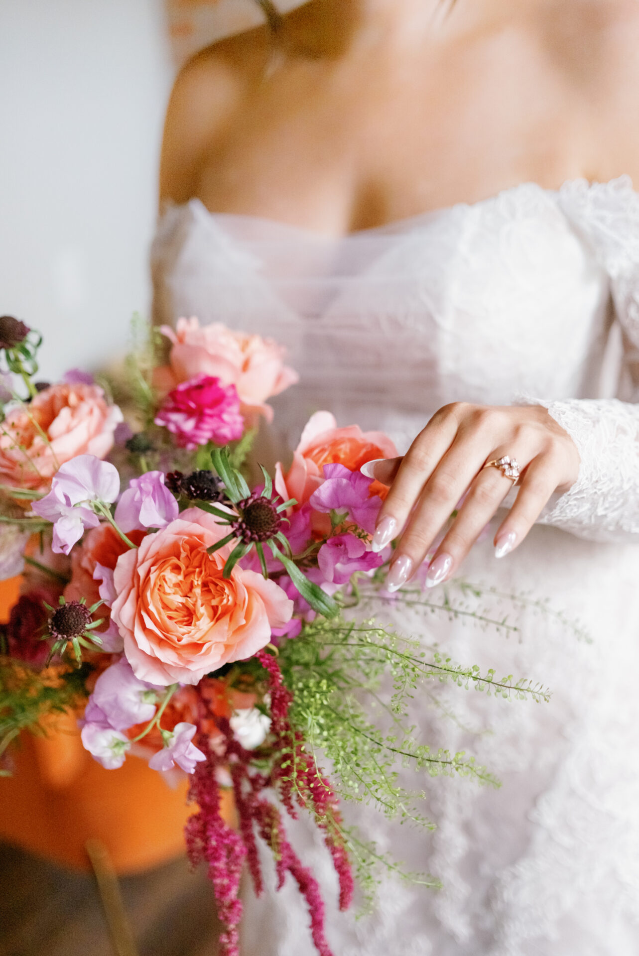Florals details for a wedding at the Waterview Loft in Detroit